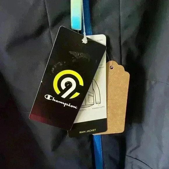 Champion Rain jacket - Picture 2 of 3